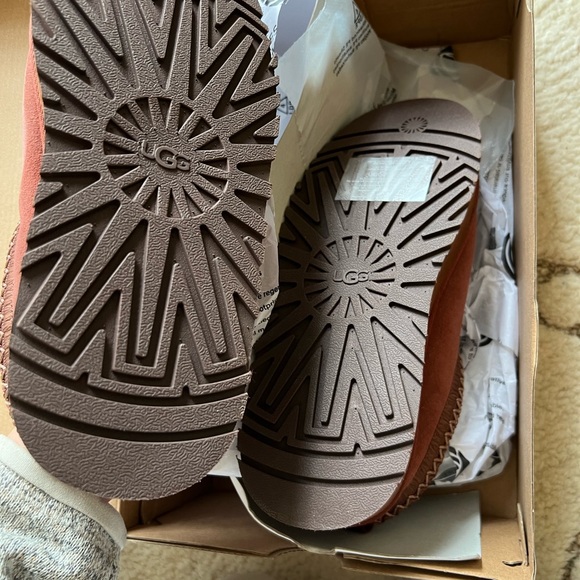 UGG Tazz - Picture 5 of 6